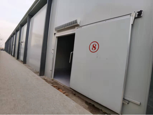 冷庫門怎么選擇？平移門和手拉門哪個更好